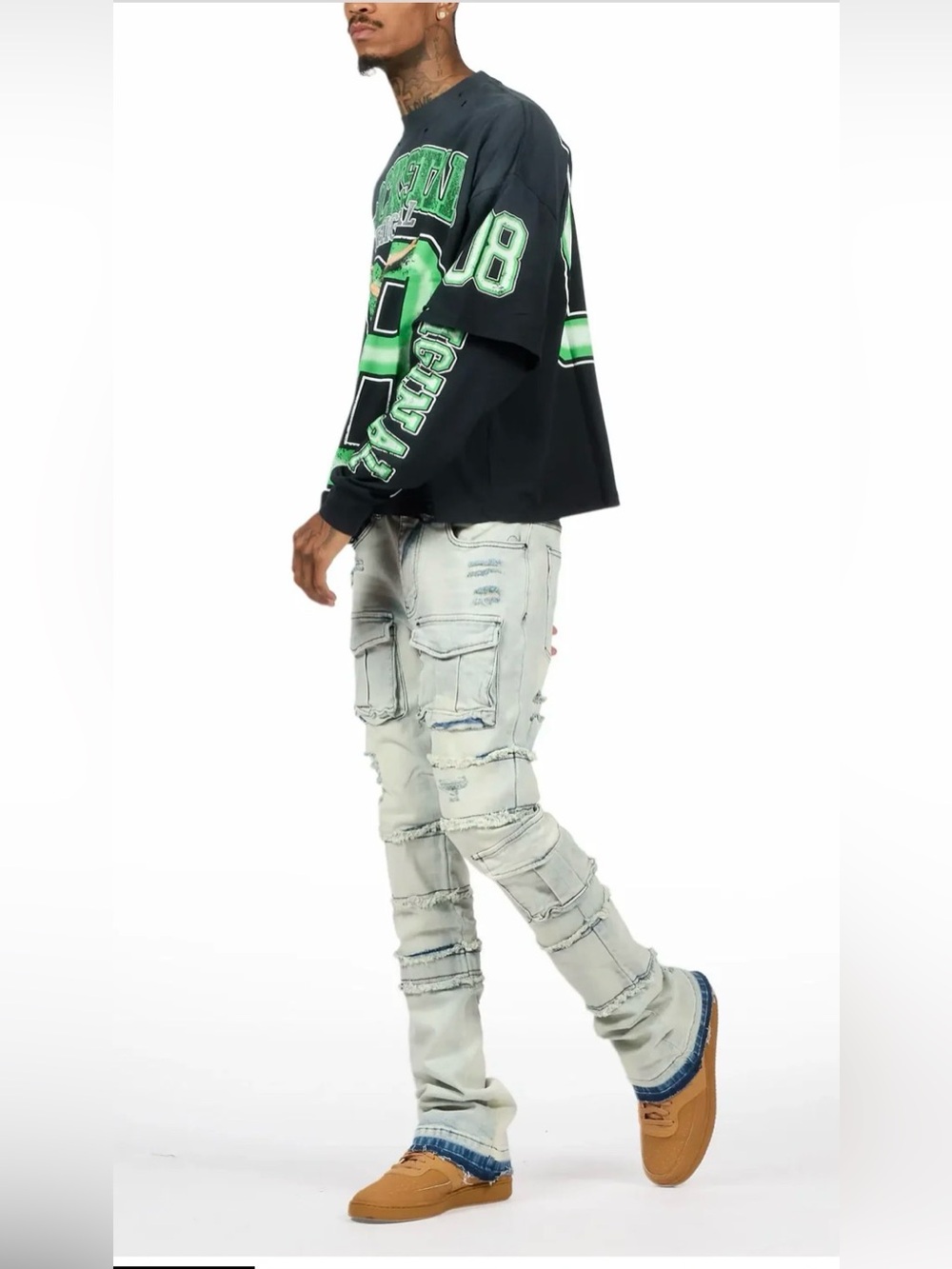 Rockstar Original Folant  Stacked Cargo Flare Jean 30x35 It has a stain See Pic